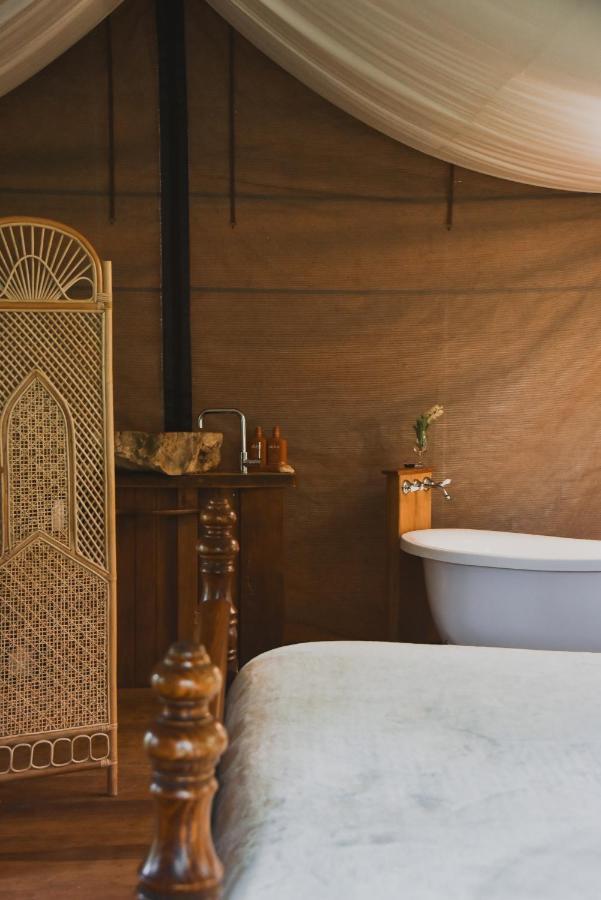 Silk Pavilions Glamping Mount Burrell Extérieur photo